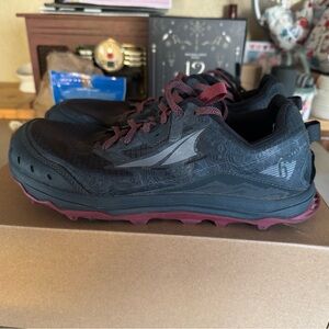 Altra Lone Peak 6